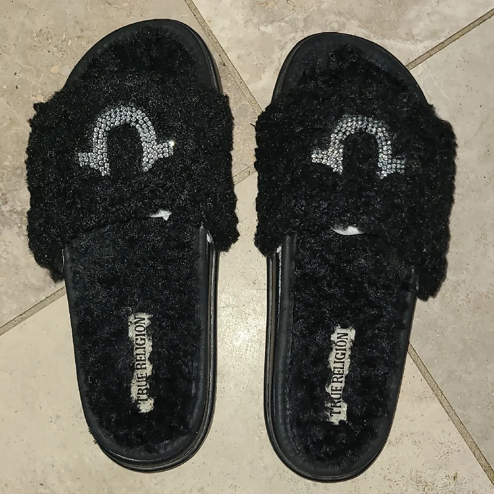 True Religion Black Fuzzy Slides with Rhinestone Detail - Picture 5 of 5